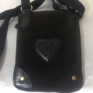 Juicy Couture Bags - Juicy Couture crossbody bag Juicy Couture Bags - Juicy Couture crossbody bag